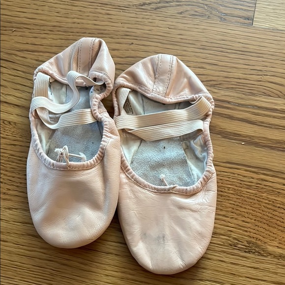 Pink Ballet Shoes - Picture 1 of 2